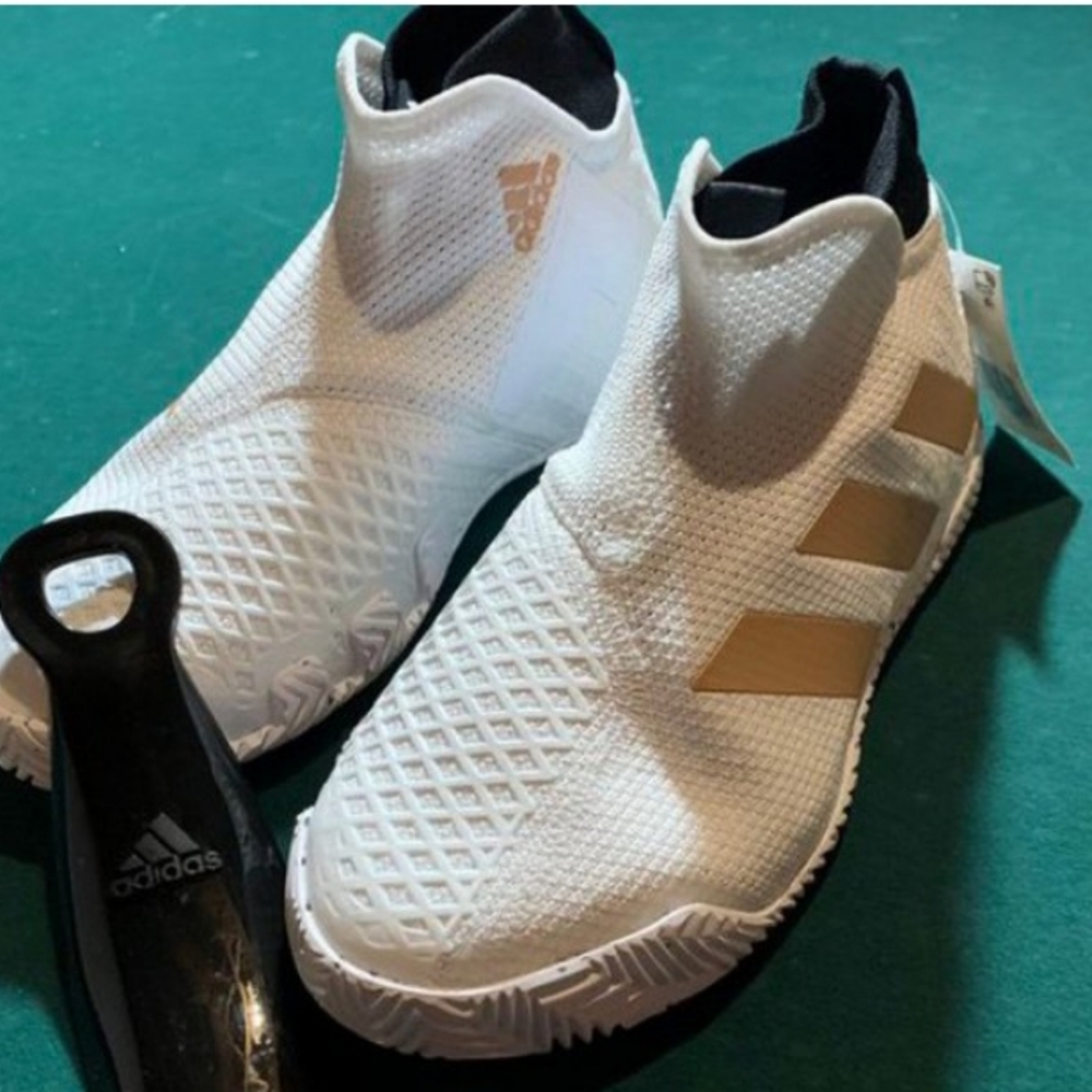 Womens Adidas sytcom shoes